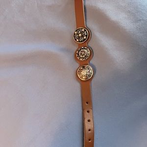 “Snap” leather like bracelet